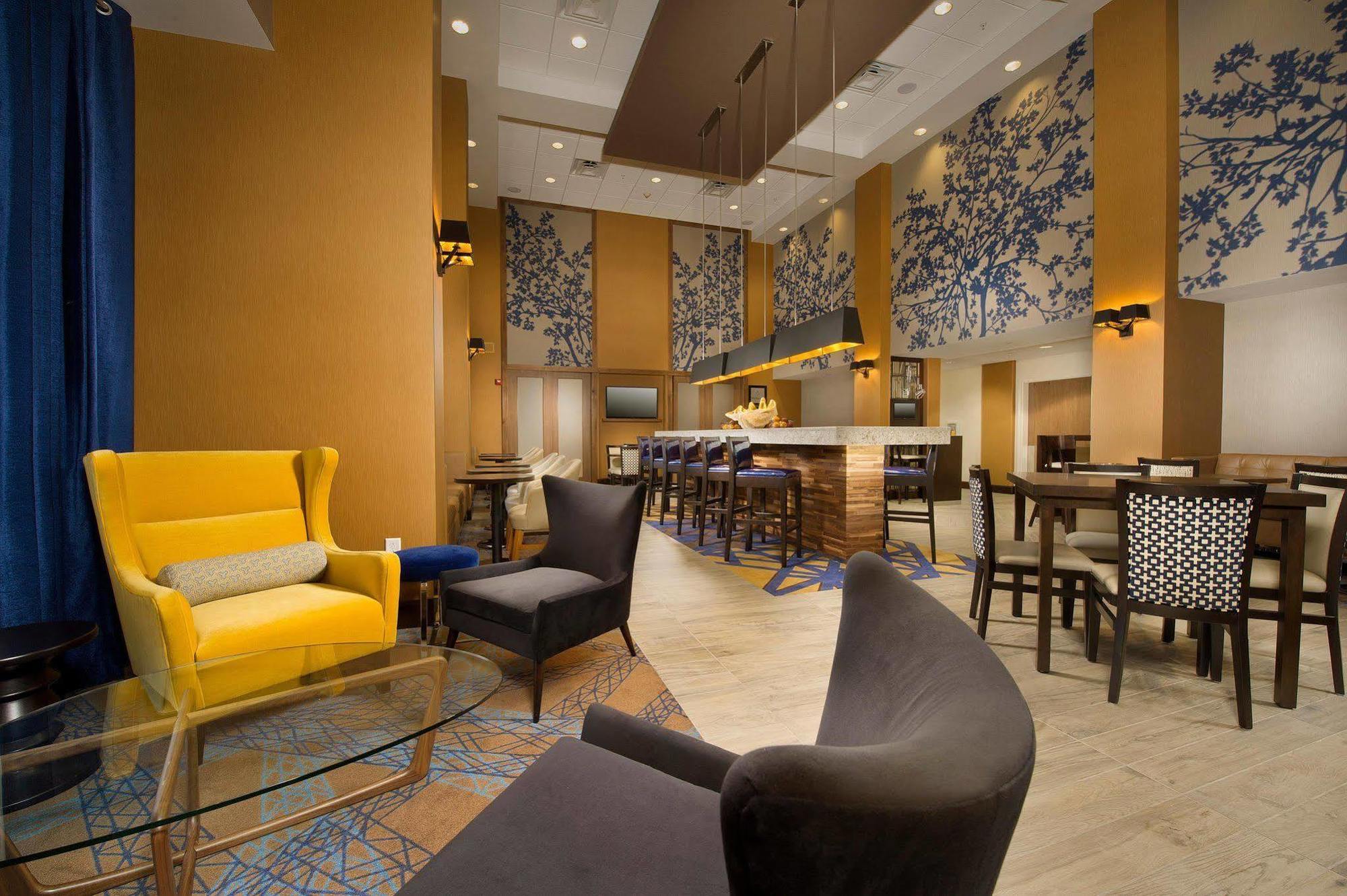 Hampton Inn & Suites Baltimore/Woodlawn Zewnętrze zdjęcie