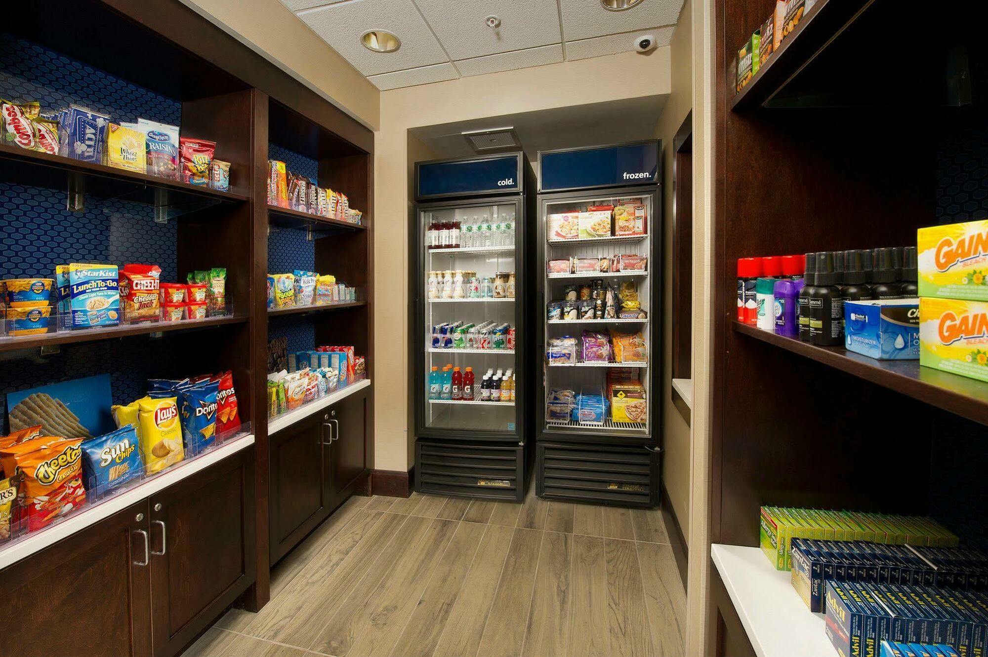 Hampton Inn & Suites Baltimore/Woodlawn Zewnętrze zdjęcie